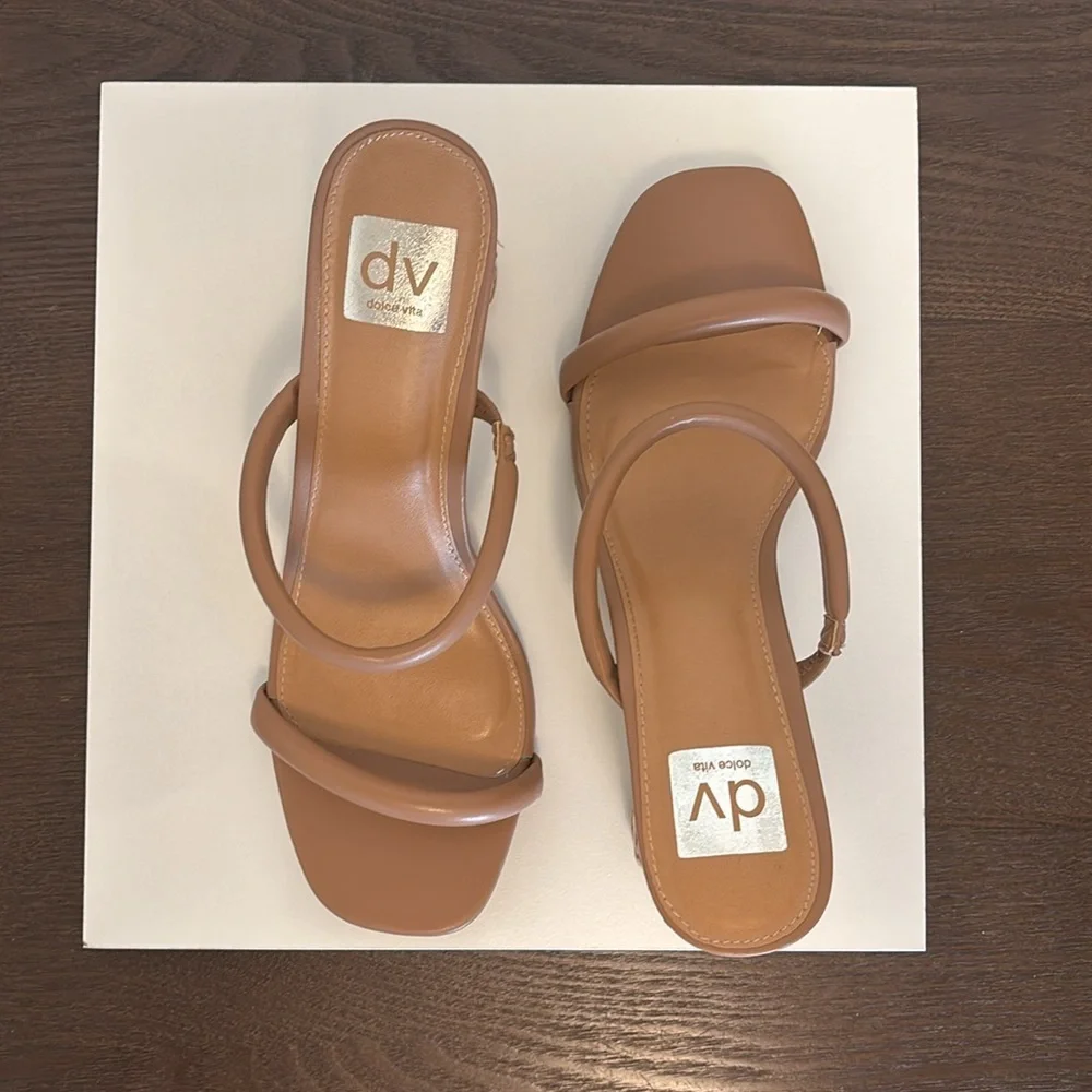 Dolce Vita Tan Heels Modern Minimalist Design